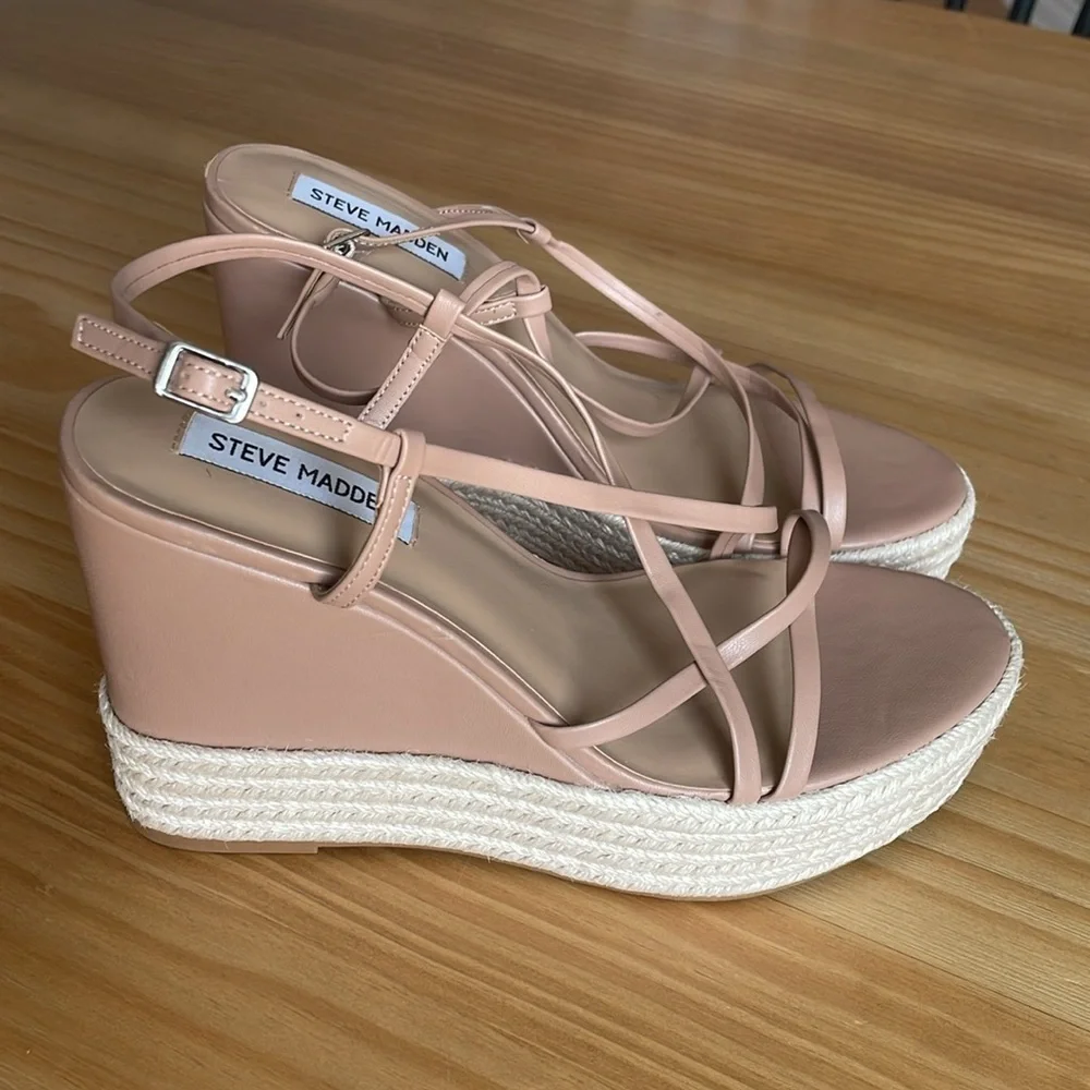 NWOB Steve‎ Madden Whitlee Wedge